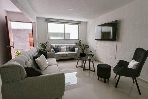 Imagen de WhatsApp 2025-10-13 a las 10.51.10_bced4c1b