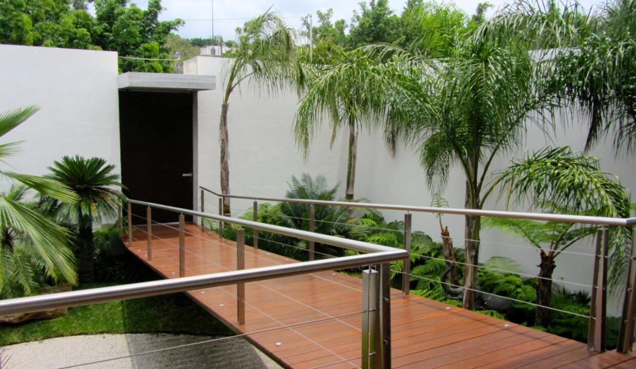 WhatsApp Image 2025-09-10 at 7.02.19 PM (2)