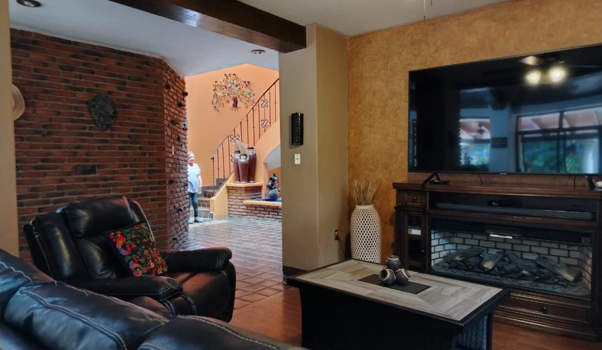 WhatsApp Image 2025-09-26 at 8.42.10 AM (5)